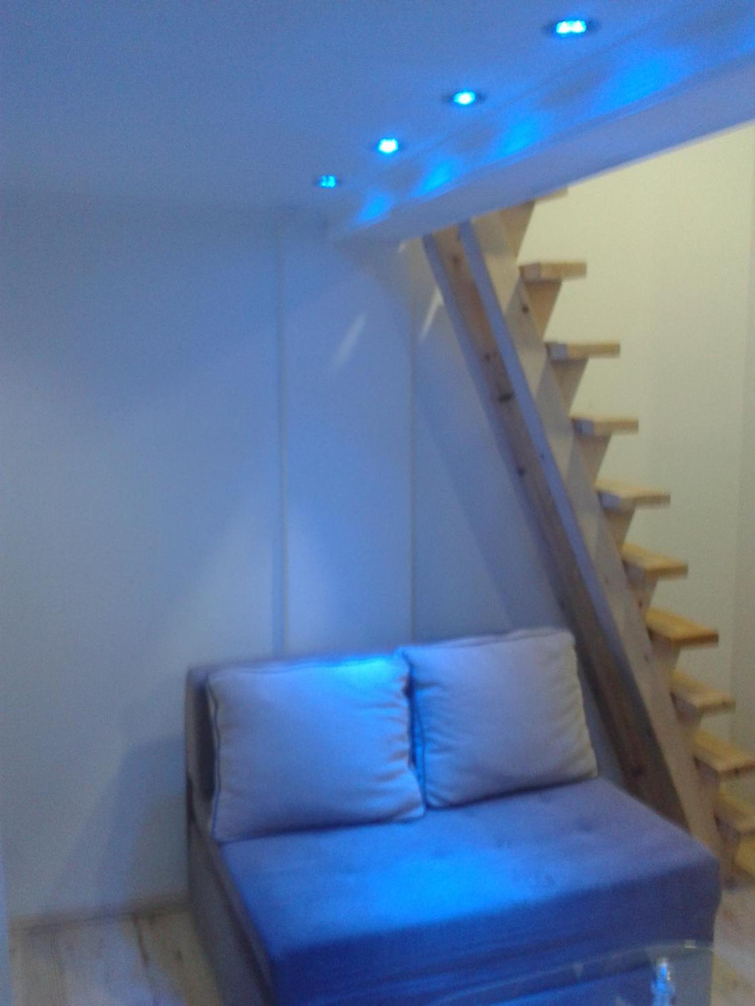 Small Apartment Private Bathroom Strong Wi-Fi Belgrade Extérieur photo